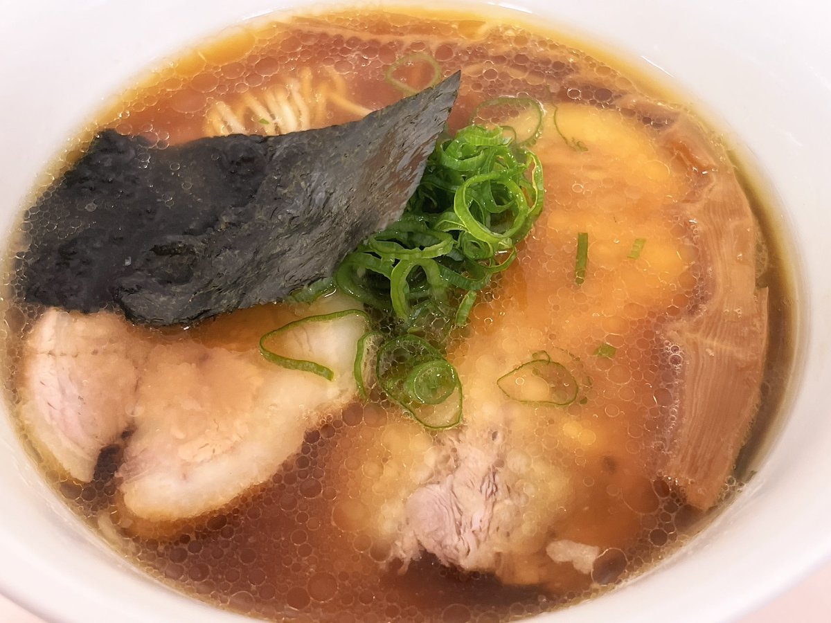 neko_mameeee's tweet photo. 1800円の催事ラーメンと2100円のうまいすだちつけ麺御膳的なやつとなんか美味かったラーメンと有楽町交通会館のなんかうまいラーメン！ https://t.co/qtymxcOO4s