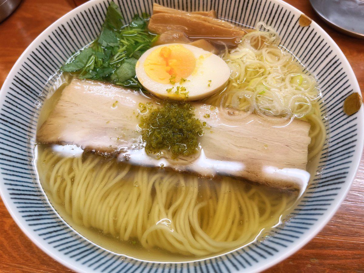 neko_mameeee's tweet photo. 1800円の催事ラーメンと2100円のうまいすだちつけ麺御膳的なやつとなんか美味かったラーメンと有楽町交通会館のなんかうまいラーメン！ https://t.co/qtymxcOO4s