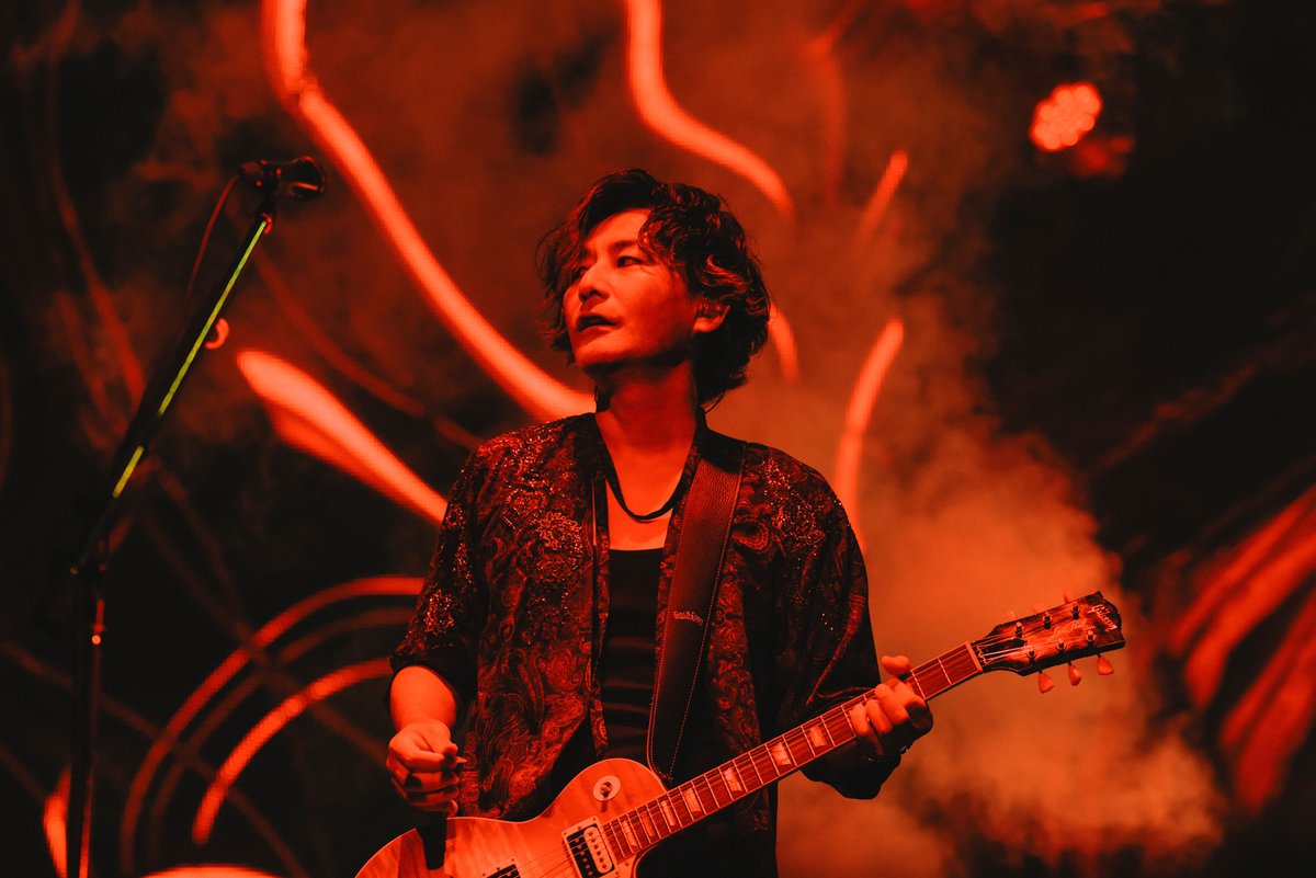 SonyMusic_JPN's tweet photo. ／
#ポルノグラフィティ
#CDTVライブライブ 出演⚡
＼

「はみだし御免」「アゲハ蝶」メドレーを披露しました⚔🦋

🎧13thアルバム『果実』ご視聴はこちら
https://t.co/RBxFwHZf1Q

@pg_koushiki @TBSCDTV https://t.co/Zc0ngQ0X7n