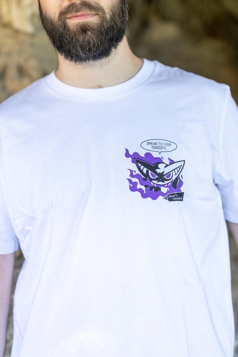 Fildrong's tweet photo. La nouvelle collection de t-shirts sera disponible sur la boutique salée pendant tout le mois d'octobre !

Vous pensez quoi des designs masterclass par @Brumirage ? https://t.co/0iQVuSkKHJ