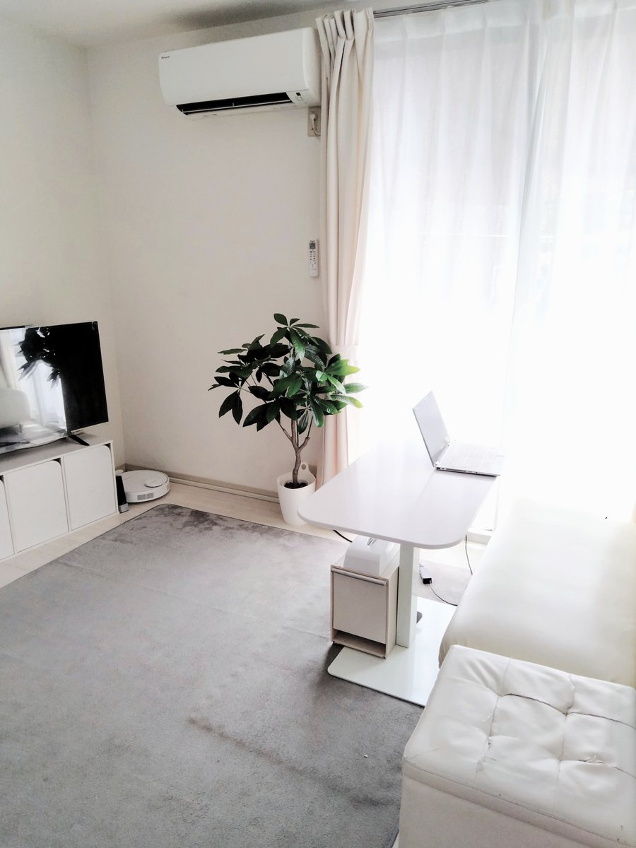 moca_simple's tweet photo. 定期的に部屋を撮っておくと
手軽に変化を確認できてよき。

#シンプリスト

▼①現在　　　　　　▼②3年前 https://t.co/qMqXs0AvSC