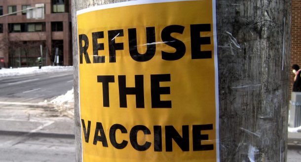 hollyanndoan's tweet photo. Federal labour board orders @CanRevAgency to pay $13,500 in damages to 2 Christian employees suspended for defying vaccine mandate.
“The employer’s actions were discriminatory.” 
— Patricia Harewood @PSLRB 
https://t.co/BmEpoP4asJ
#cdnpoli https://t.co/0IdVyodhqL