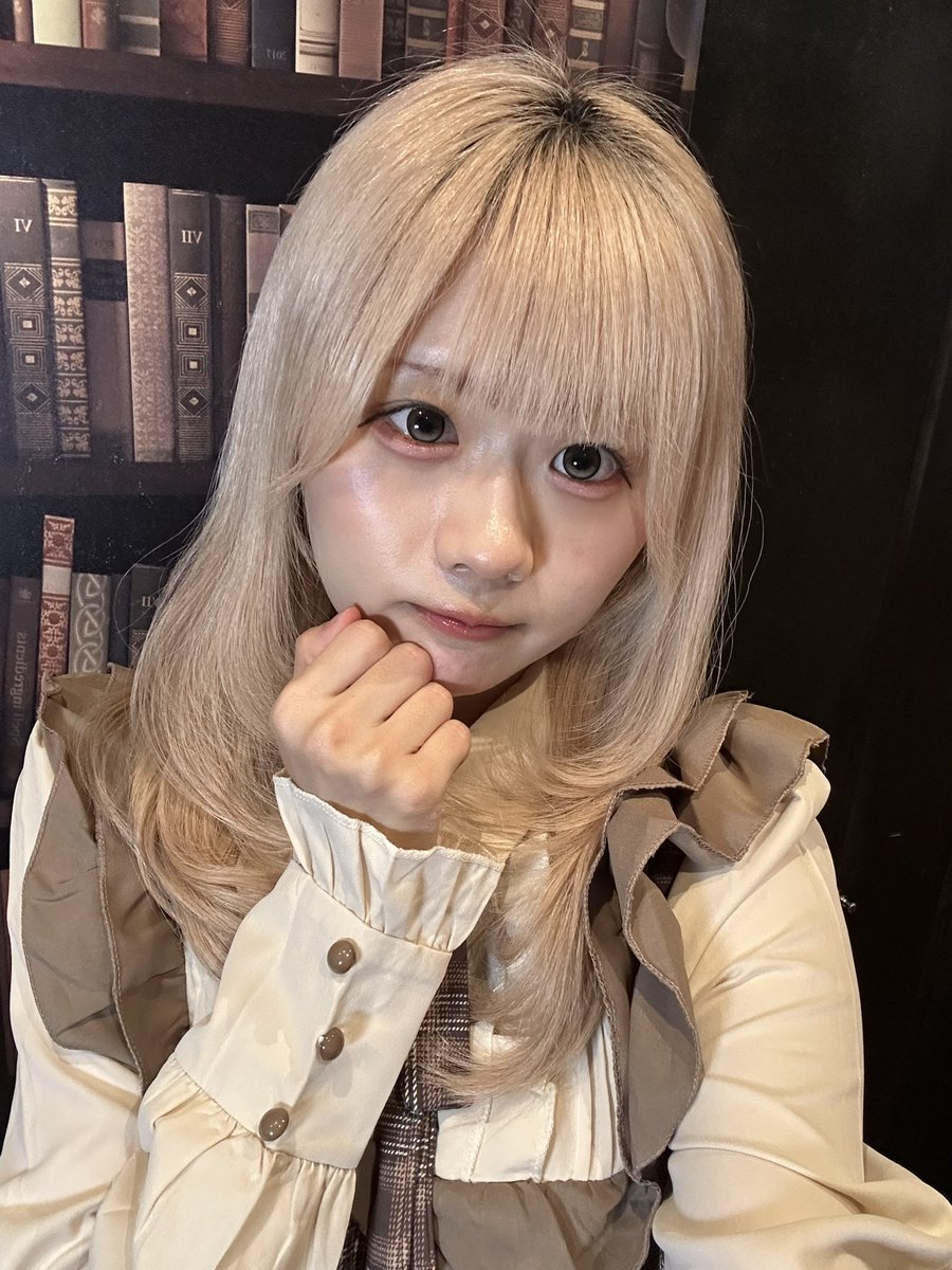 chocolat_sa0's tweet photo. 改めまして！
午後のショコラでお給仕させていただく事になりました、さくらです𐔌՞ ܸ.ˬ.ܸ ՞𐦯

初めてのコンカフェでドキドキですが、お話するの大好きなので、皆さんと会えるのが楽しみです꒰ᐢɞ̴̶̷ ·̫ ɞ̴̶̷ᐢ꒱♡
素敵な時間を一緒に過ごしたいです☕️

※私の出勤は10月からを予定しています https://t.co/hv4KjlB2iv