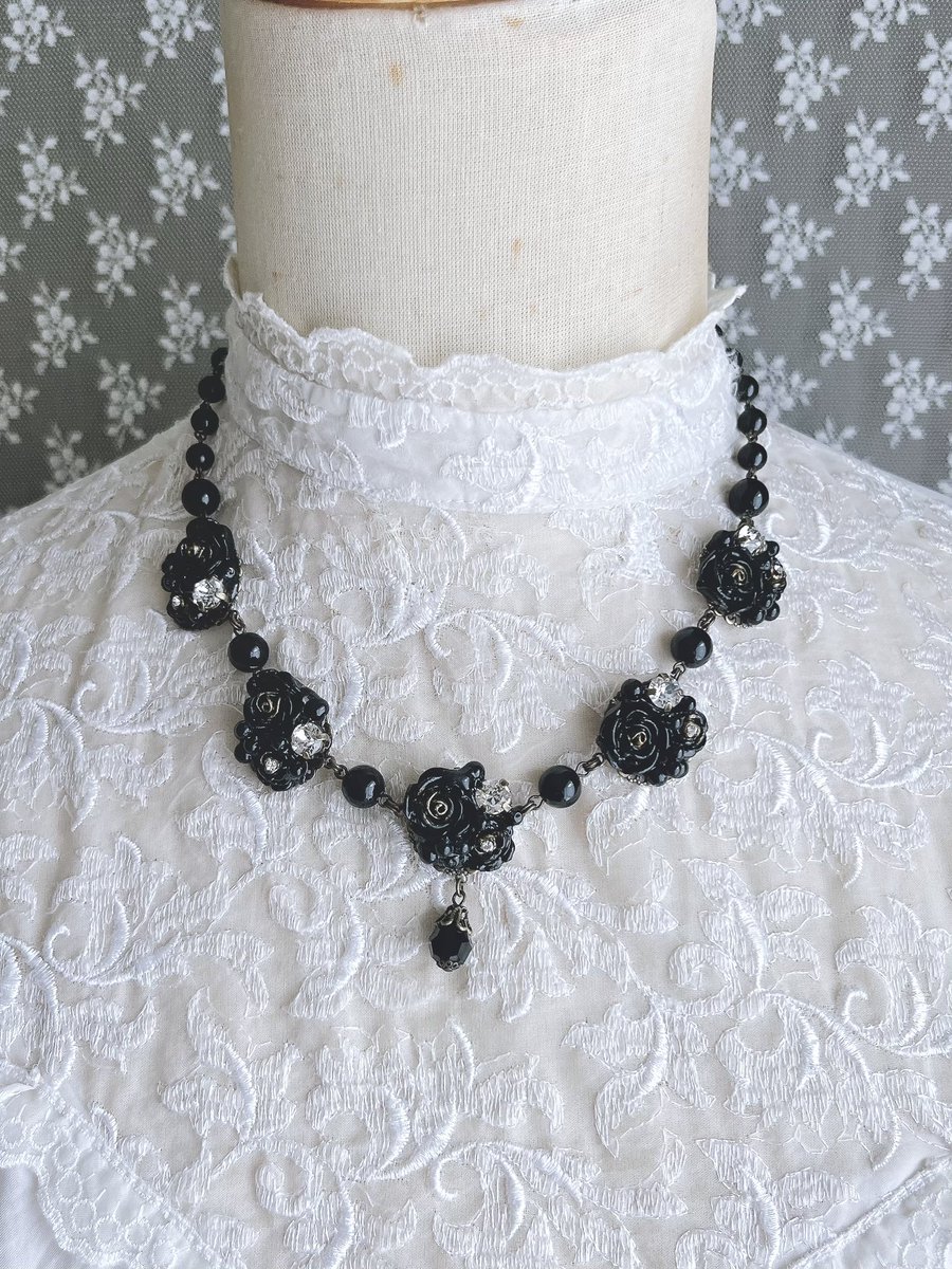 hanakabeads1's tweet photo. 黒薔薇🖤

ゴスロリマーケットのポスターが毎回素敵なので同じ色で作りたくなっちゃいます☺️

#ゴスロリマーケット #GLM15
hanakabeads ブースNo.D-21,22
出展日:10/4(日)のみ
会場: 新宿住友ホール

支払方法 現金、クレカ、交通系IC、各種QRカード、ID https://t.co/yHRtirHKMS