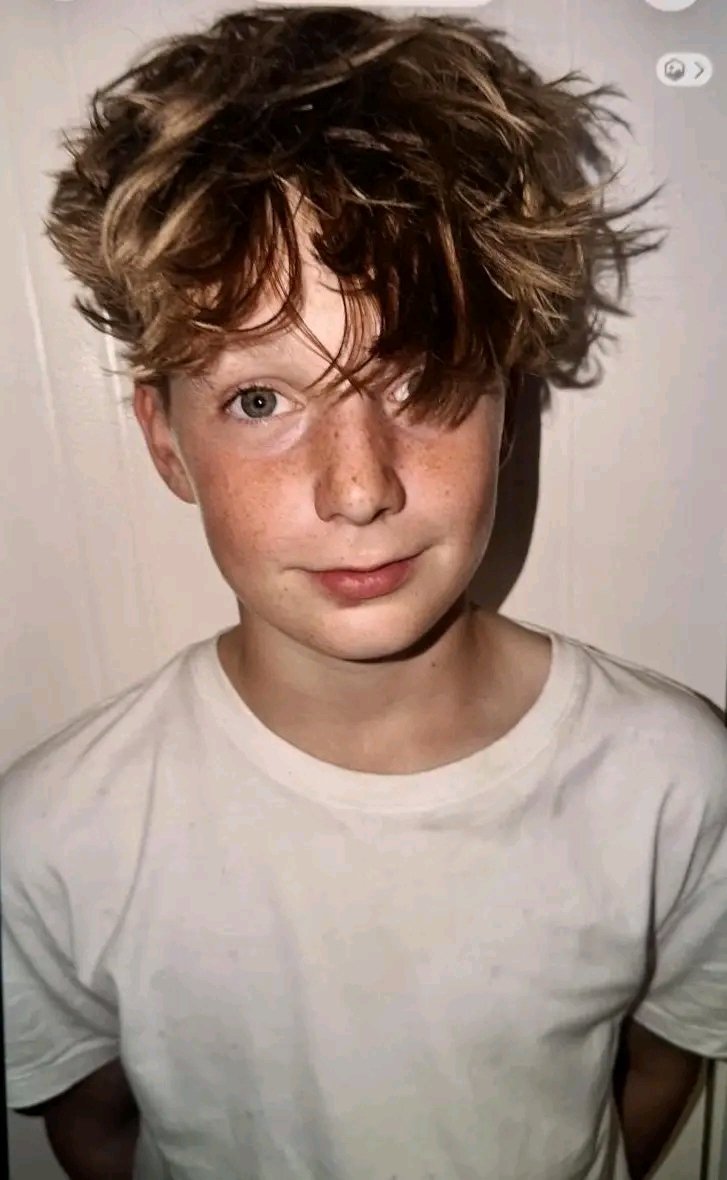 FreyjaBakke's tweet photo. ⚠️ We are appealing for the public’s help to trace a boy who has gone #missing from #WelwynGardenCity.

Harrison, aged 11, was last seen at about 9.30pm last night (Sunday 13 September). 

He is described as having blond hair, blue eyes and is 5 ft 3 tall. 

He was wearing navy Nike tracksuit bottoms, a T-shirt and grey jumper.  

He also has links to #Somerset. 

Officers are concerned for his welfare.

If you have information, you can report this by:
•📞 Calling 999 immediately if you believe you are with Harrison now or have seen him in the last few moments.
• 💻 Filling out our online reporting form at https://t.co/6CWrmyehjZ.
• 🗣 Speaking to an operator in our Force Communications Room via online web chat at https://t.co/d0m9DCM6LE.
•📞 Calling our non-emergency telephone number 101 if you have information about where Harison has been.

Please quote ISR 676 of Sunday 13 September.

↪ Please share.  Thank you.