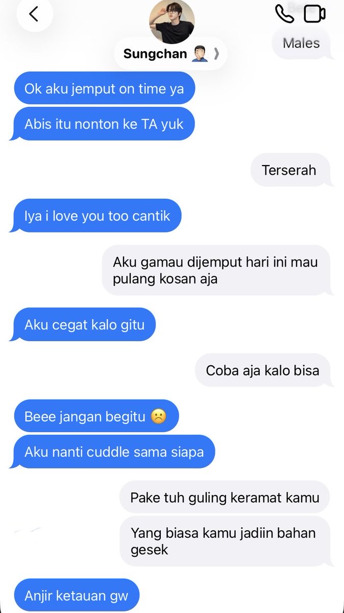 0321ams's tweet photo. syongton one tweet from yme, the chats after 😂🦶 https://t.co/lBN0hOGz7g