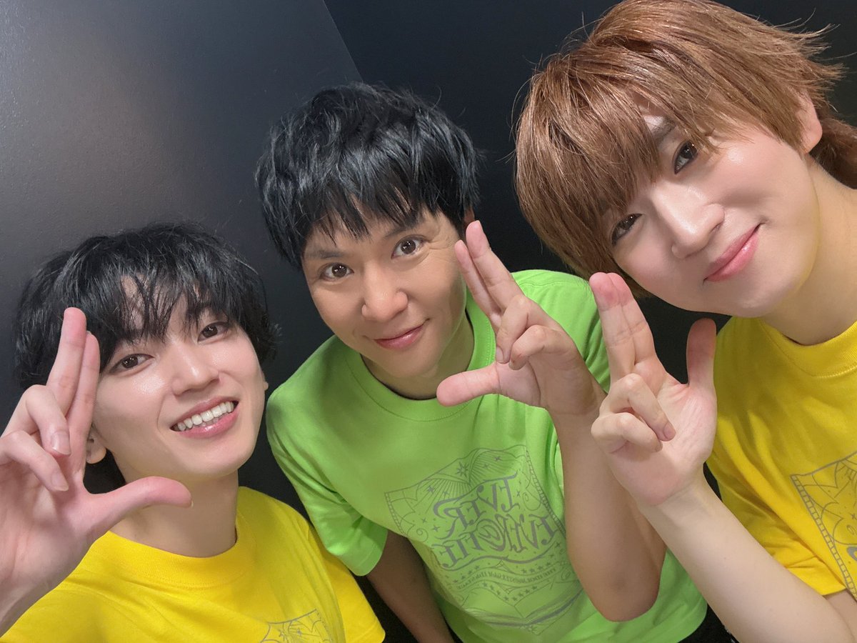 kikuchitakeru's tweet photo. あらためて２日間お疲れ様でした！
まだまだこんなチャレンジができるんだ！
とまた新鮮な気持ちで臨めたライブでした！
さらに両日ともに嬉しい発表がたくさんあって...!
引き続きプロデュースよろしくな！
監督！！⚽️

少しですがお写真をノ
#SideM
#SideM11th_day1
#SideMってかっこいい https://t.co/ktOfjmiybZ