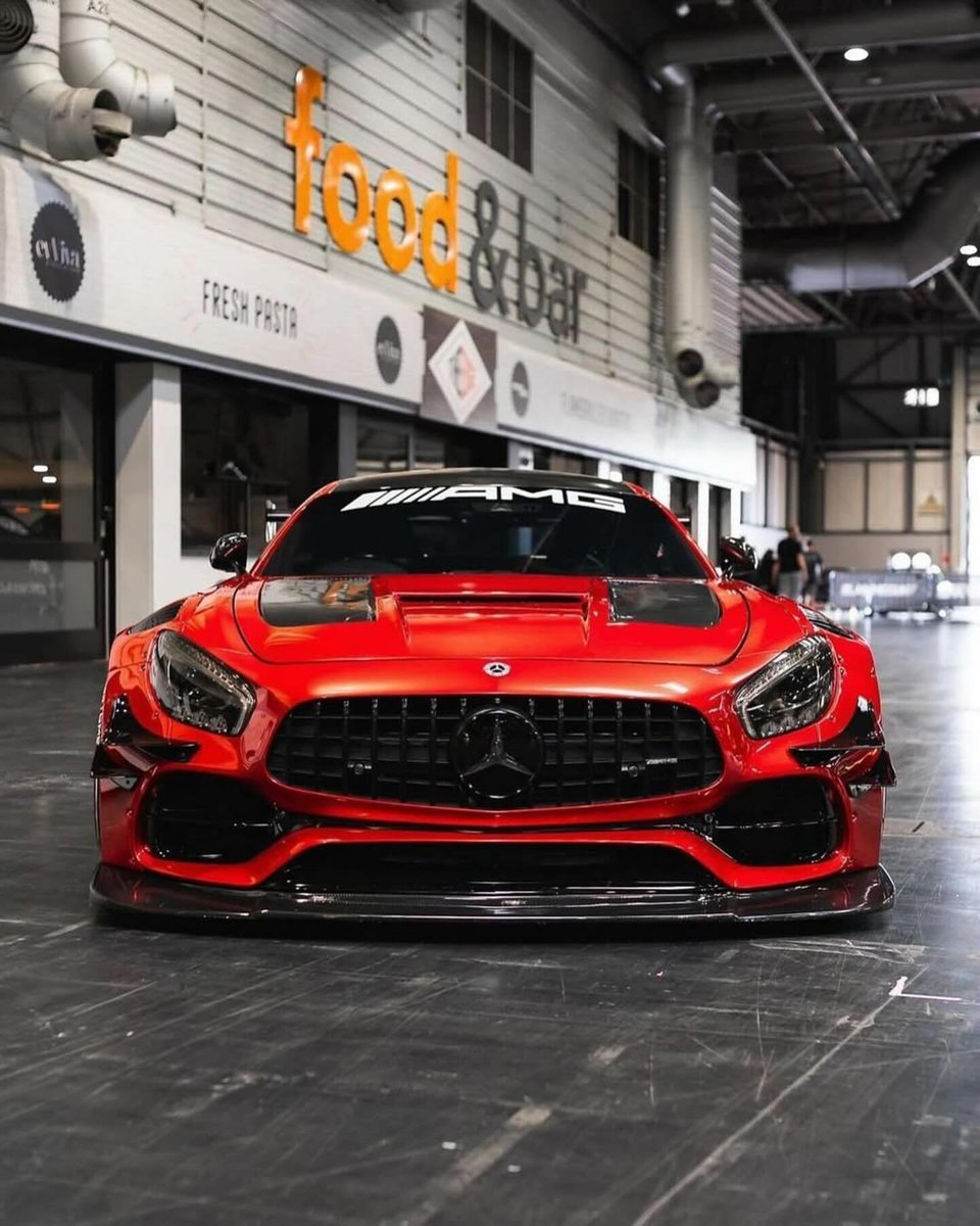 streetjour's tweet photo. Mercedes ⚫️ ❤️💢 https://t.co/eYAY3M1nw7