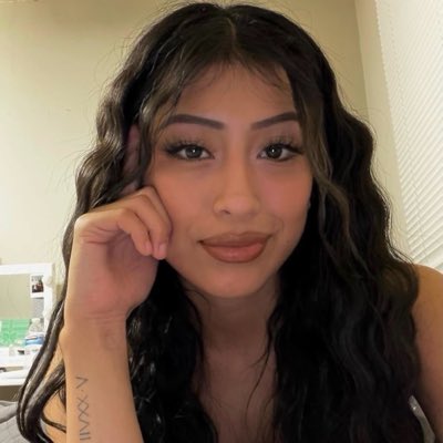 psnoemiiii's tweet photo. #NewProfilePic https://t.co/EdXSTPuQ6F