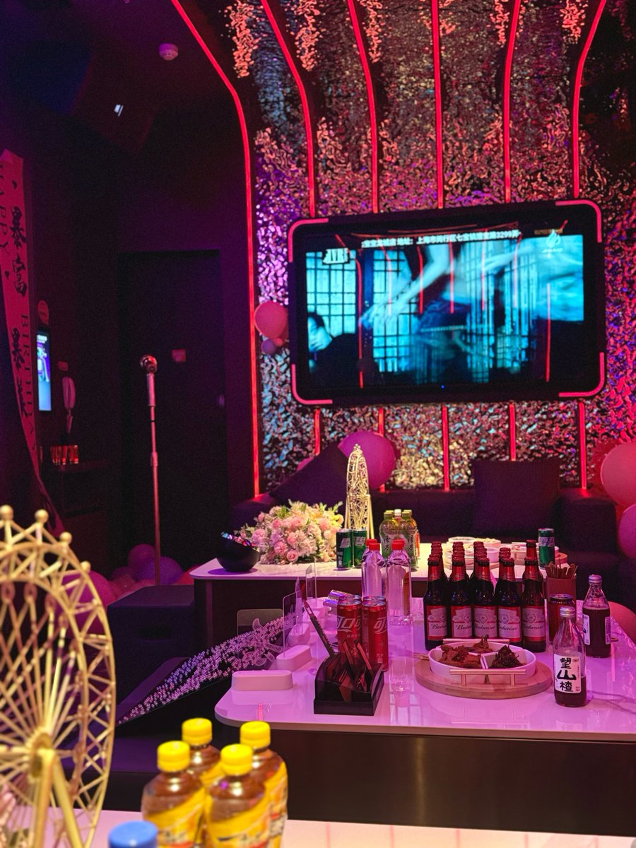 adelp253738's tweet photo. Just turned up the mic, belted out my favorite bops, and the KTV vibes are chef’s kiss – who’s joining for another round of sing-alongs https://t.co/Z730G4FXpT