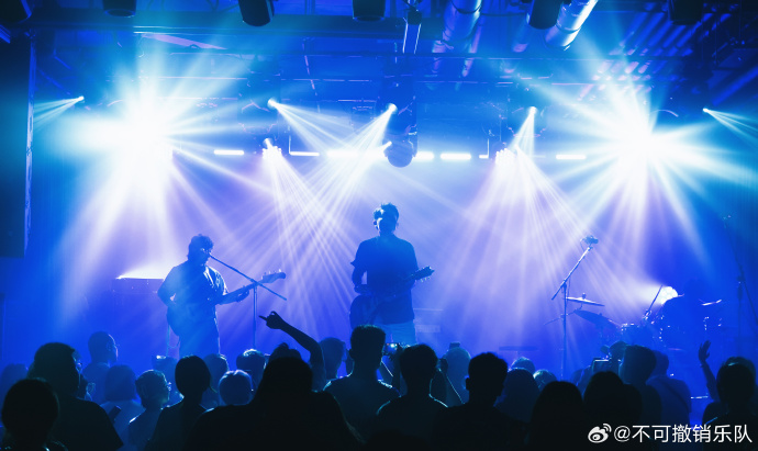 cottp361297's tweet photo. Just experienced the most electrifying indie band live at downtown venue—their new track gave me chills! Don’t miss their next show next Saturday!， https://t.co/wrAIYynzo7