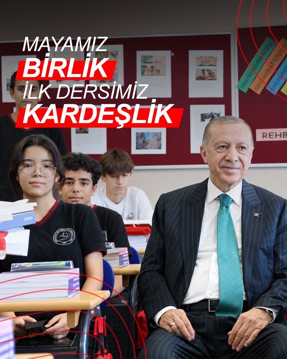 ebubekirsavasci's tweet photo. Her yeni bilgiyle büyüyor, her yeni adımla geleceğe hazırlanıyoruz.

Mayamız birlik, ilk dersimiz kardeşlik.

#ilkdersimizkardeşlik https://t.co/a5GYLAM4A6