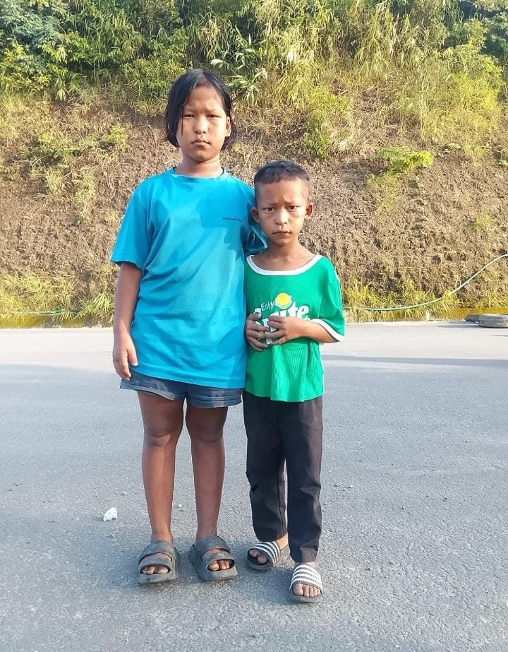 DynastyDoungel's tweet photo. The Plight of the Orphaned Children of Late Mr. Seineh Singsit and Late Mrs. Lhingzangai Singsit of L. Tollen Village. 

On the morning of 13th September 2026, Master Seiboineng Singsit (14 years) and his younger brother, Master Lhunkhohao Singsit (8 years), of L. Tollen Village, were rendered orphans under tragic circumstances.

Their mother, Mrs. Lhingzangai Singsit, was killed on the spot, while their father, Mr. Seineh Singsit, succumbed to bullet injuries five hours after the attack, perpetrated by cadres of the Tangkhul-led NSCN-IM and ZUF-Kamson.

Both children are bona fide students of Children Learning English School, Kaimai Village, an institution managed by Salvation.

At present, Master Lhunkhohao Singsit (8 years) remains critically injured and is undergoing treatment at Silchar Medical College, Silchar, Assam.

The incident raises a grave humanitarian question: what was the fault of an 8-year-old child, of women and elderly persons, that warranted being shot at point-blank range?

The NSCN-IM, ZUF-Kamson, the elected representatives of the Naga community, the intellectual fraternity of the Naga community, and the various Naga civil society organizations must be held accountable and must answer for this heinous act.

In the event of his survival, Master Lhunkhohao Singsit, who has barely turned eight, will be left solely under the care of his minor sister, Miss Seiboineng Singsit, who herself has barely turned fourteen, without any parental support, guidance, or guardianship.

@PMOIndia @HMOIndia @rashtrapatibhvn @PIBHomeAffairs @GoI_MeitY @MIB_India @BDUTT @vijaita @TanushreePande @ShashiTharoor @virsanghvi @KaranThapar_TTP @YKhemchandSingh @KonthoujamG @manipur_police @LokBhavManipur @BhallaAjay26 @TheSangaiExpres @PoknaphamNews @meiteiheritage @koubru_lakpa @Paari_Athouba @laimacha @Nagaland_India @Nagaland_Post @NagalandPage @morungexpress05 @MorungExpress @tangkhulnews @rlungleng @Khanuithot_Khon @UNCNaga @UNC_Naga @WungMedia @ukhrultimes @LIANGMAIPOST