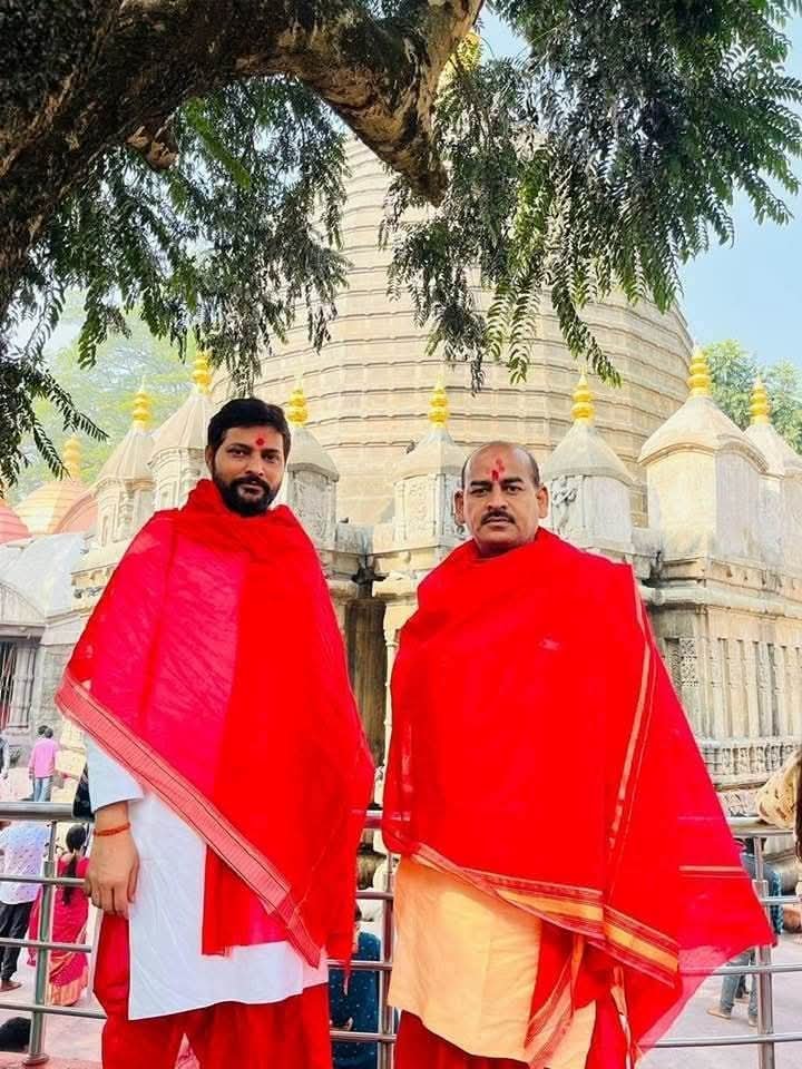 Gauravsingh5757's tweet photo. हृदयप्रिय बड़े भाई ब्लाक प्रमुख @Xsunilsingh0077 जी को जन्मदिन की अनंत बधाई शुभकामनाएँ बजरंगबली महराज की कृपा सदा बनी रहे ❤️ https://t.co/RKYHFyvom2