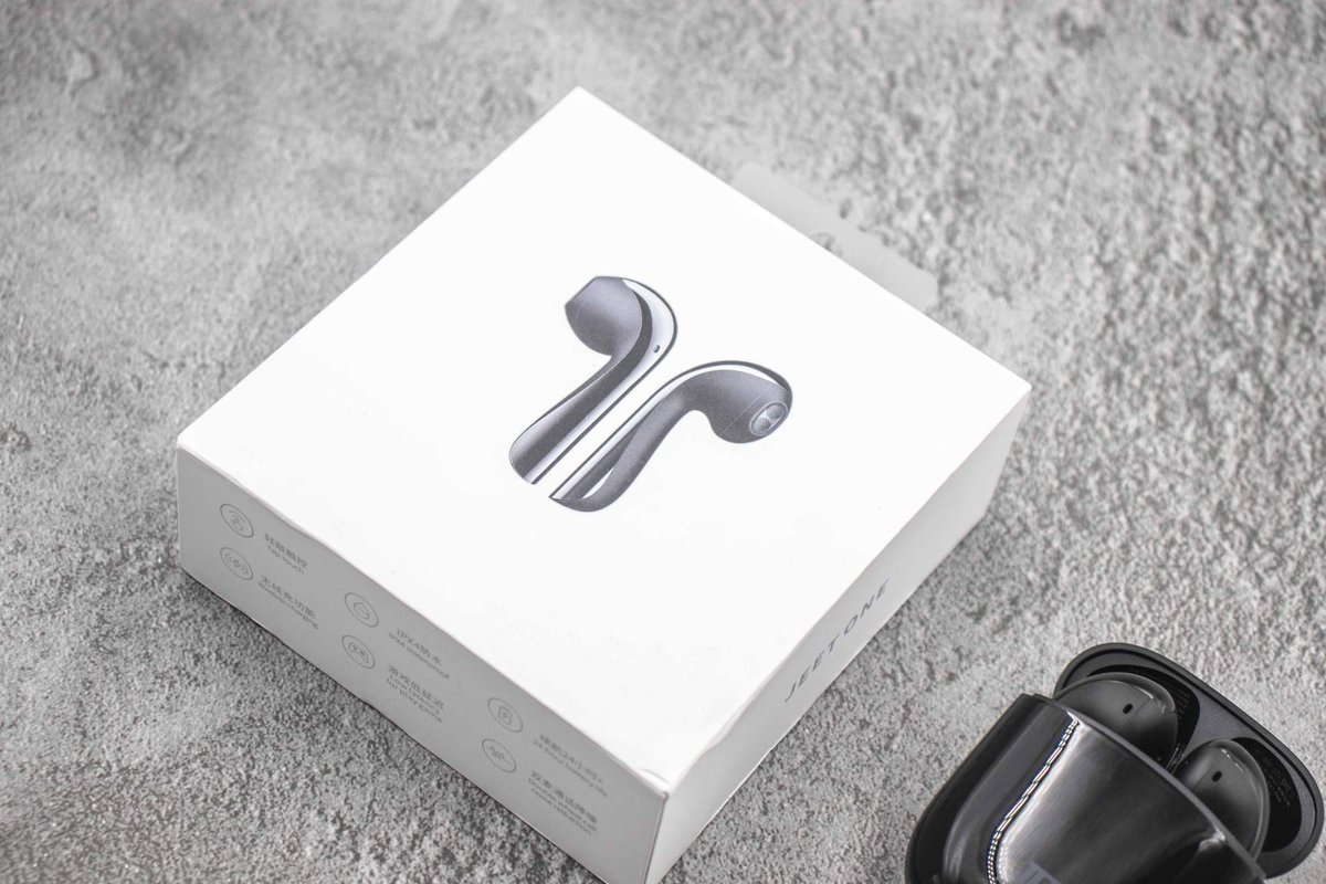 JasmineMcece's tweet photo. Just unboxed my long-awaited wireless earbuds—sound quality hits different, and they fit like a glove! Can’t wait to test them on my morning run. #Unboxing #TechGadget， https://t.co/cOMvPjWZqB