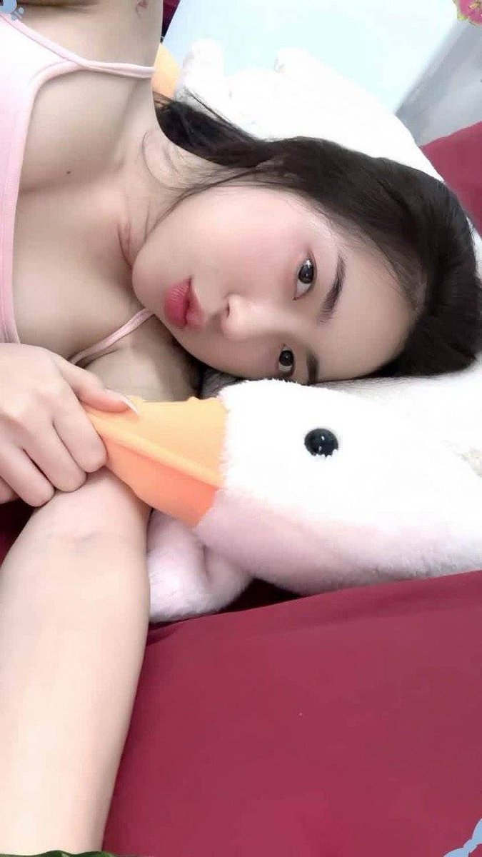 GrayceProdan's tweet photo. 1.🩵ตอนแรกก็ไม่เชื่อ จนกระทั่งลองใช้เอง... ไอเทมลับที่บิวตี้บล็อกเกอร์เกาหลีโหวตให้เป็นอันดับ 1!“ ครีมกันแดดเนื้อซูเฟล่ บางเบา คุมมันนาน🫧🪻

600/1 น้องใหม่ 

🆔  @500azjxu

https://t.co/bq6elZDqvH

#รับงานราชบุรี
รับงานราชบุรี
💖🍄🍄💖 https://t.co/XyPOGHsmDn