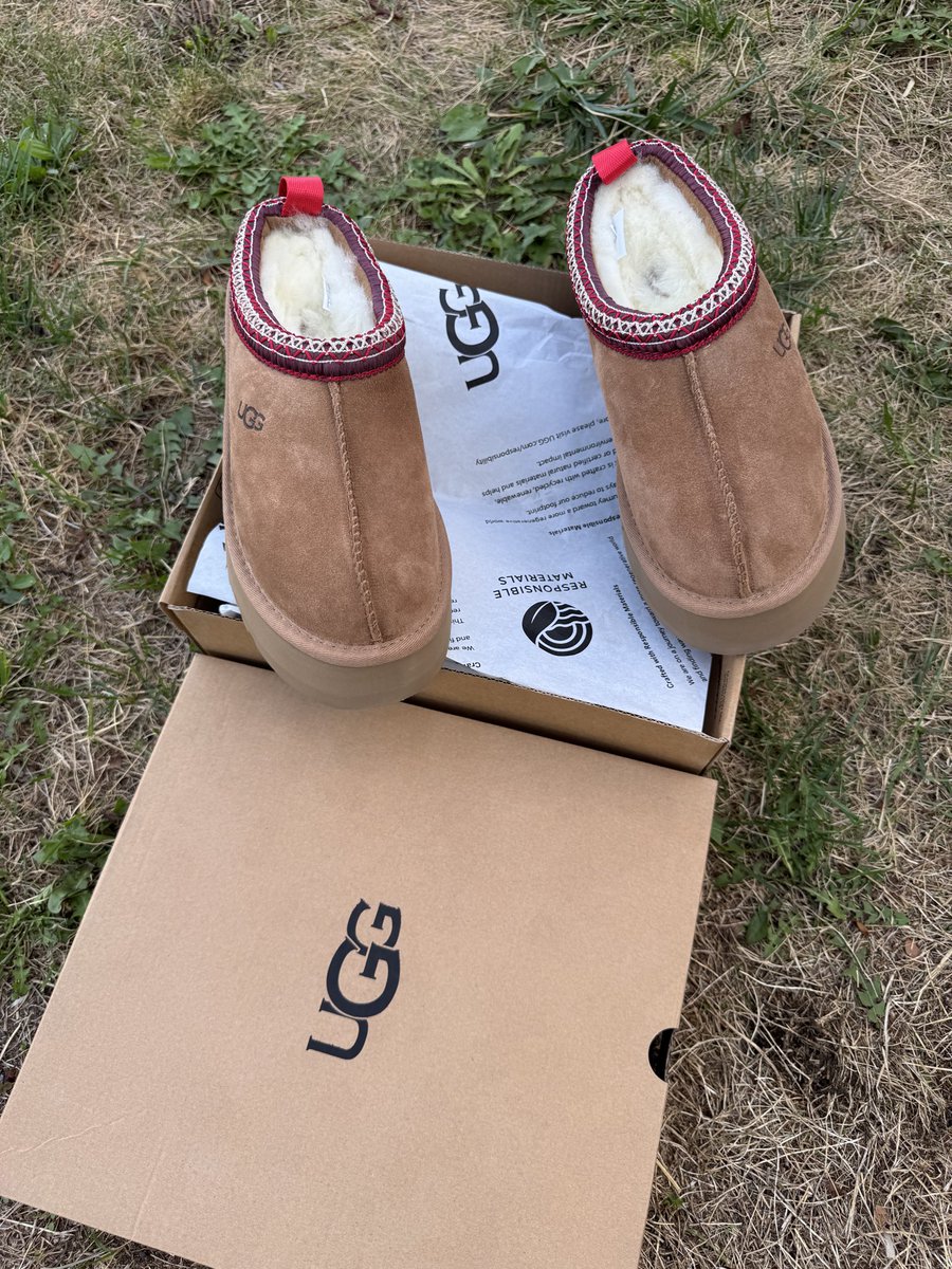 YeezyBoostLiao's tweet photo. UGG Tazz Slipper Chestnut (Women’s) https://t.co/EFB89VjDQh