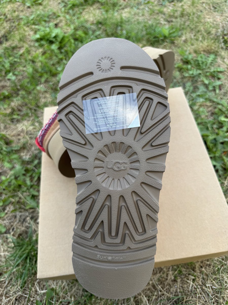 YeezyBoostLiao's tweet photo. UGG Tazz Slipper Chestnut (Women’s) https://t.co/EFB89VjDQh