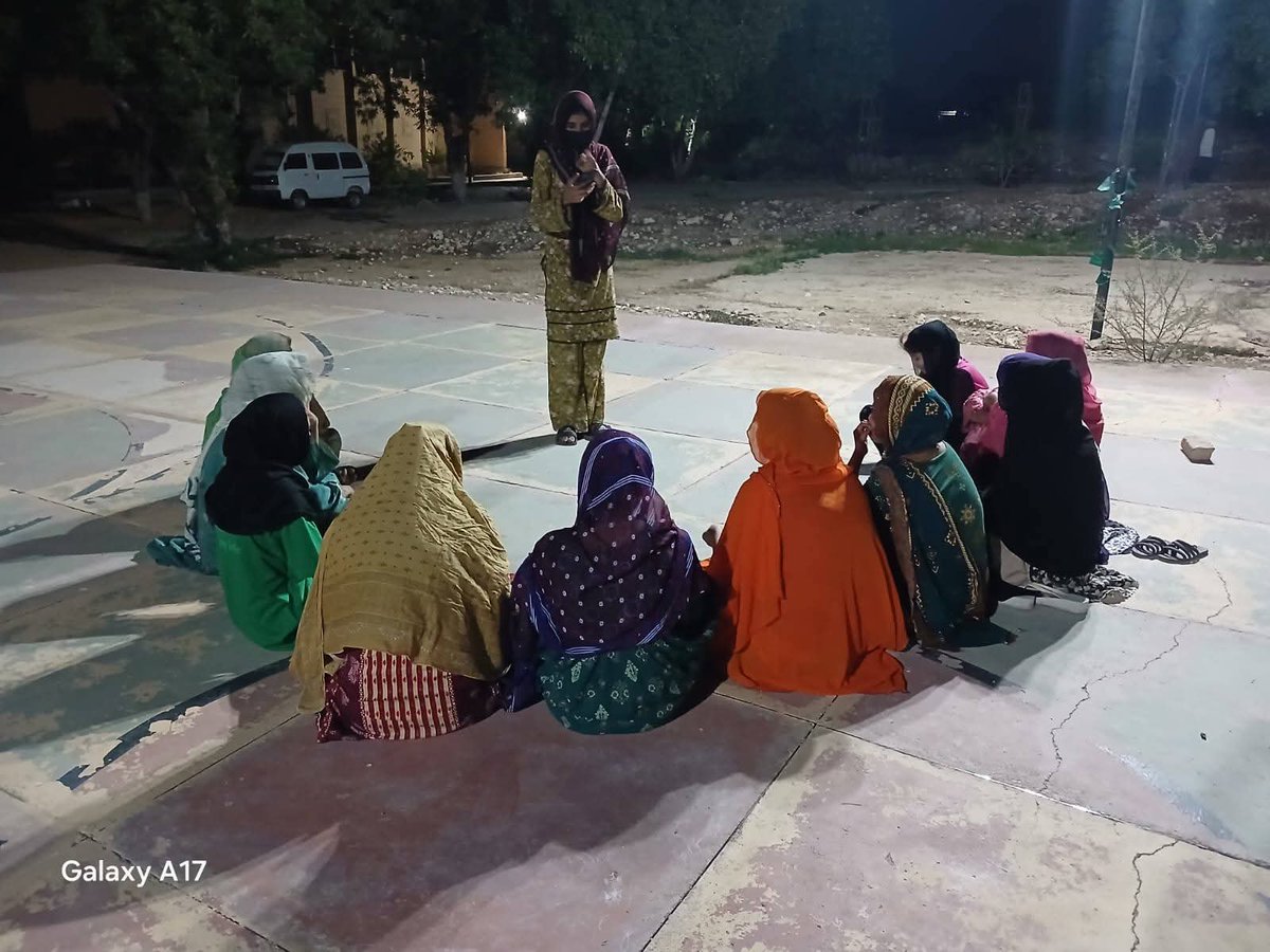 ShagirdSabha1's tweet photo. Sindh Shagird Sabha Central launched its “Sindh’s National Unity” (سنڌ جي قومي وحدت ) campaign with a corner meeting at Marvi Hostel, University of Sindh.

Sindh Shagird Sabha – Sindh University (Marvi Hostel) https://t.co/XSi0oB4vlQ