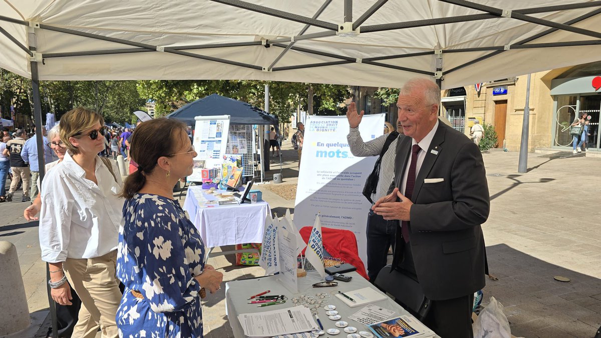 ADMD_Dept13's tweet photo. FORUM DES ASSOCIATIONS AIX EN PROVENCE

Merci à Sophie Joissains maire d’Aix à Éric Chevallier 1er adjoint et aux équipes pour leur accueil bienveillant et leur écoute attentive sur le stand de l’ADMD ce dimanche 13 septembre
#admd 
#mairieaix 
#sophiejoissains 
#ericchevallier https://t.co/AaTyxWMDSz