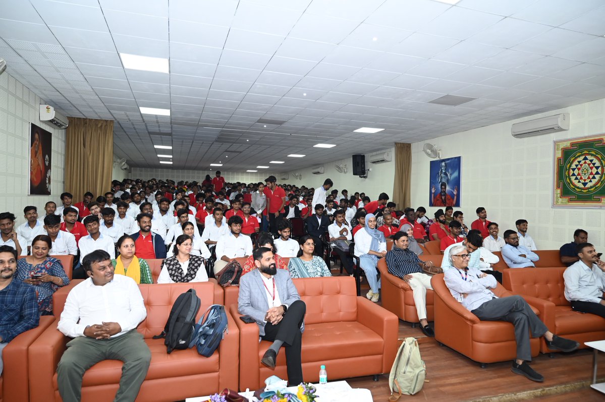 IIMCIP's tweet photo. The #IGNITE – IDFC FIRST Bank Social Incubation Programme lit up @Rungtauniv, Bhilai, on September 7, 2026, bringing together 90 #founders, #students and #ecosystem builders ready to power India's sustainable future.
@IDFCFIRSTBank https://t.co/KYoJEq97C2