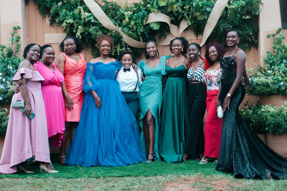 40days_40smiles's tweet photo. As our Founder @Estar_K celebrates another year, she would like us to donate to 4040 in lieu of gifts.
Let's get more books in the hands of children and fulfill her dream.

You can contribute via https://t.co/WL9zjGtTaW

Have a great new year, Team Leader extraordinaire ❤️ https://t.co/XAS3Mtlq60