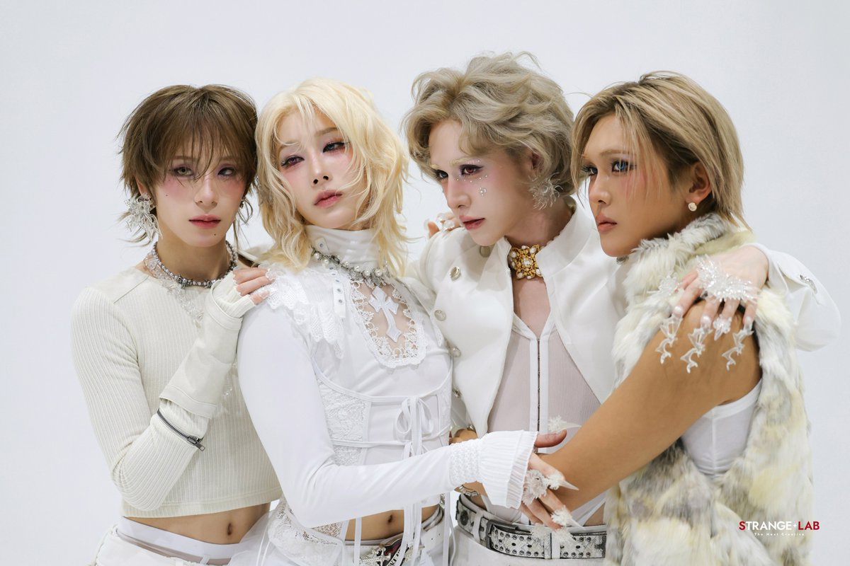XLOV_official tweet picture