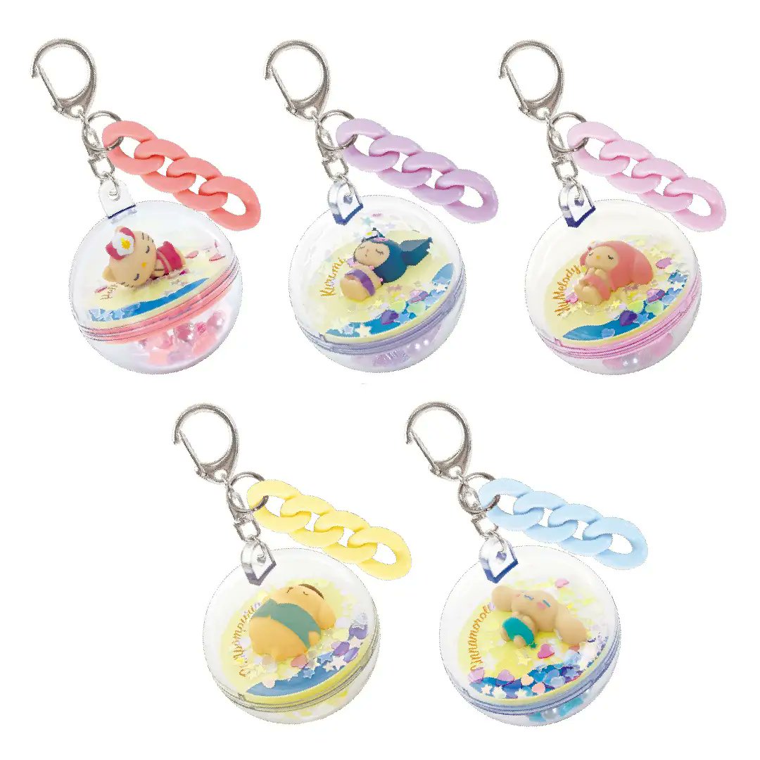 sanrio_oshikatu's tweet photo. ＼⚠️再販カプセルトイ📣🆕／
「サンリオキャラクターズ　日焼けすやすやカプセルキーチェーン」
かぷえぼ限定カプセルトイにて9/16(水)～登場🥹🌺🏝️
大好評につき再登場するみた��😆🏝️
前回回せなかった人は要チェック📝

📅発売時期：9/16(水)～なくなり次第終了
🛒取り扱い：モーリーファンタジー、モーリーファンタジーｆ、PALO、TOYS SPOT PALO（トイズスポットパロ）、PRIZE SPOT PALO（プライズスポットパロ）、カプセル横丁、クレーン横丁、Feedy Arcade
👛価格：
サンリオキャラクターズ　日焼けすやすやカプセルキーチェーン（全5種)…1回690円（税込）
https://t.co/G3cFCJ6AgH

#サンリオキャラクターズ #カプセルトイ