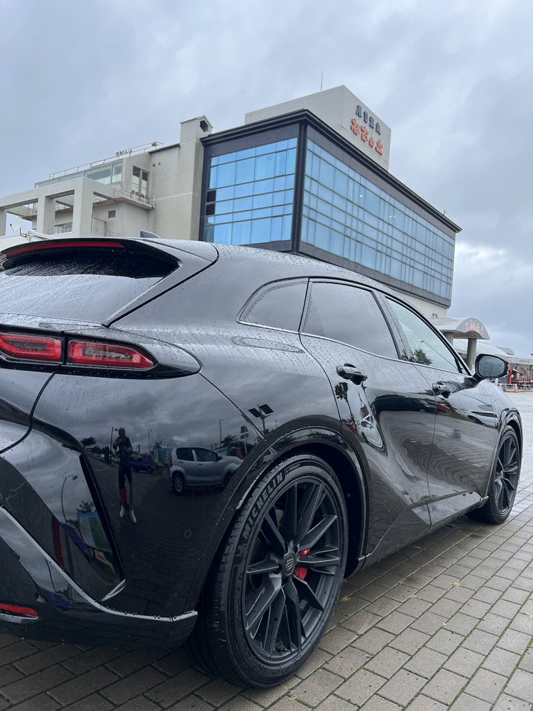 OsamuSakamaki's tweet photo. #クラウンスポーツ #トヨタ #LOVECARSTV #トヨタグラム #toyotagram #愛車撮影
#ジャパン峠プロジェクト
#鳥海グリーンライン
#鳥海ブルーライン
ステッカー狩り🚙初日、秋田は予報通りの予報通りの☂️😂ランチは観光拠点センターにかほっとの「魚吉」さんで海鮮丼&半ラーメン頂きました😊 https://t.co/i0Dofsyil4