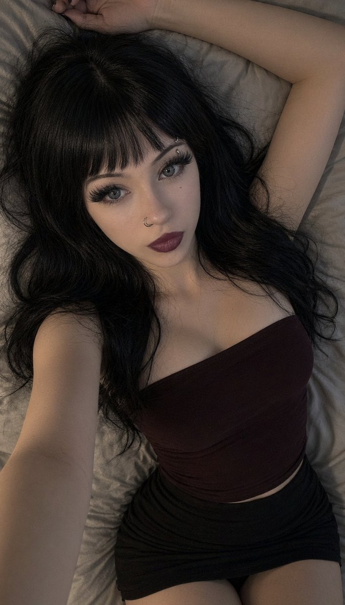 q1exis_'s tweet photo. #goth #alt https://t.co/w6Qe0mrz44