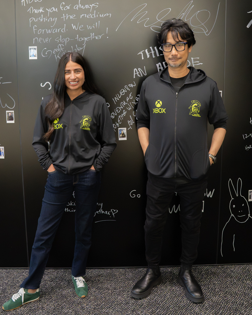 KojiPro2015's tweet photo. To invention and adventure together.
With @XBOX and @Asha_shar

#KojimaProductions #XBOX https://t.co/7gNWb2DziN