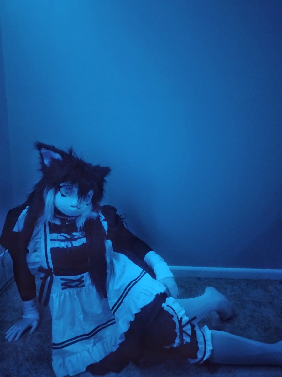 MidNyaightSable's tweet photo. Your maid got a little too comfortable on the floor…
Come sit with me, nyaster? 👉👈 😻

#furry #kigurumi #fursuit https://t.co/FQzT2ZfvSi