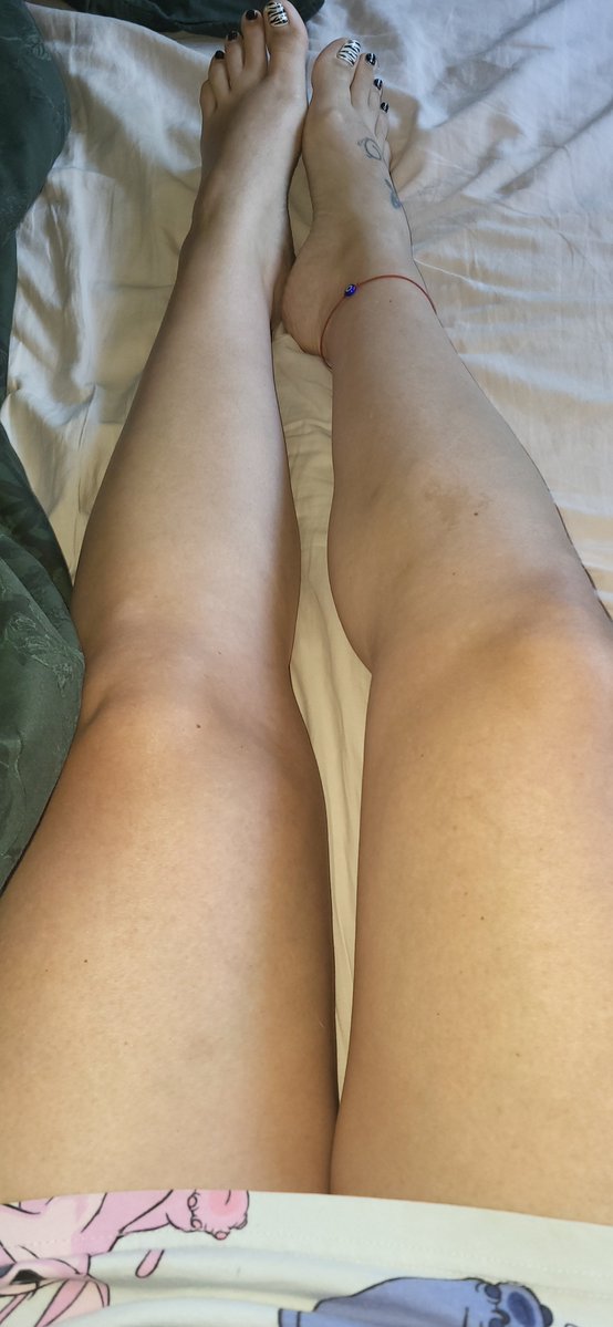 BlankaFeetGds's tweet photo. Goon, you losers 👣

DM to send your tributes 

#barefoot #feet #femdom #findom https://t.co/eGrwnArkZi