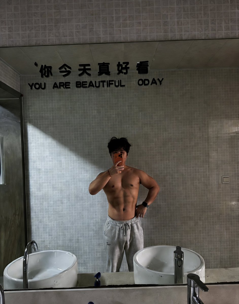 hsxpf's tweet photo. 真的有人会喜欢小狗吗？#4i #男m #性奴 #女王 https://t.co/1UJ1yNfeSx