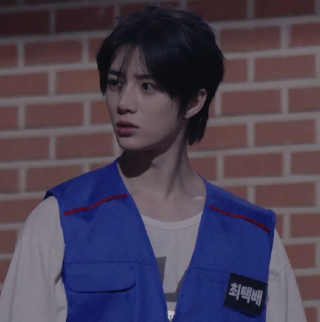 atfxl2's tweet photo. 나… 나 근데 진짜 최택배 너무 좋아해…
노란장판 너무 잘어울리세요 https://t.co/IP8iMjJlzN