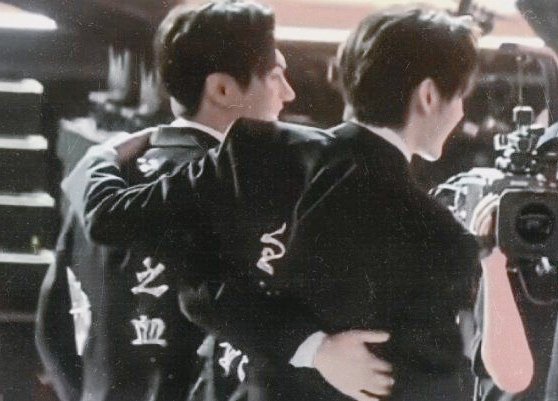 estrojay's tweet photo. Jayhoon canon https://t.co/hanPvRCZ5i