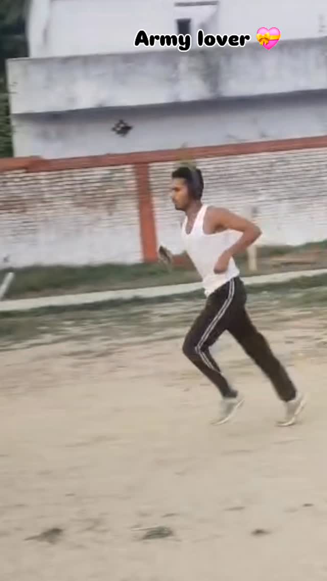 ThomasJackqej's tweet photo. Running time... the only song. https://t.co/h9WVqHKrWW