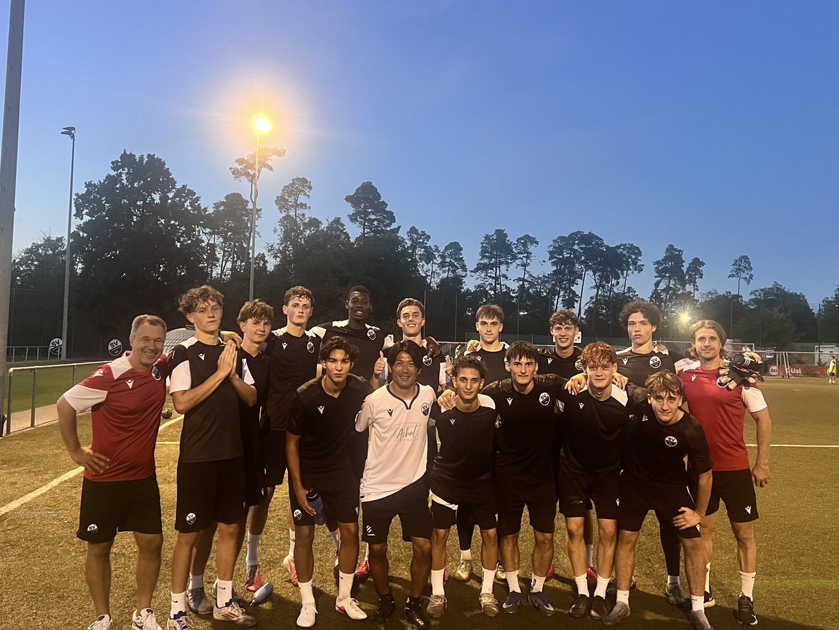 Tre2030W's tweet photo. 9/7(月)
GOALEN JAPAN 様のご協力のもと、ドイツサッカーNLZに所属しているブンデスリーガ(U-19) SV Sandhausenでストライカートレーニングを実施

貴重な機会をありがとうございました

#strikertraining
#bundesliga
#SVSandhausen
#goldenjapan 
#tre2030strikerproject https://t.co/xhEEBvd7Qj