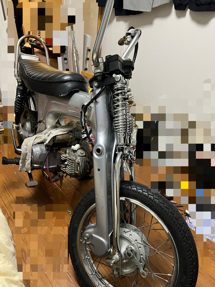 66ms6's tweet photo. アメリカンダックス+タイカブ100exエンジン+リトルカブ14インチインストール‼️
#チョッパー　(?)
#st50 #dax50 #c100ex #littlecub https://t.co/AFP4BQeuKh