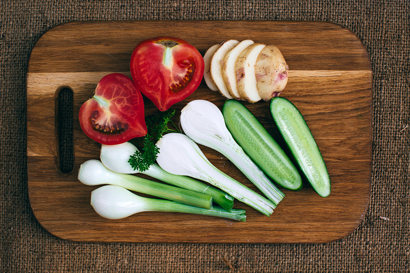 bircs369676's tweet photo. Fresh seasonal veggies just hit our kitchen! Crisp spinach, sweet cherry tomatoes and plump mushrooms at unbeatable prices—stock up for your week’s healthy meals! https://t.co/2lUXZNfcg2