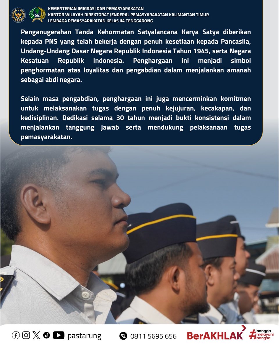 pastarung's tweet photo. Selamat kepada Masliyawati, pegawai Lapas Kelas IIA Tenggarong, atas dianugerahkannya Tanda Kehormatan Satyalancana Karya Satya 30 Tahun.

Penghargaan ini menjadi bentuk apresiasi atas pengabdian, kesetiaan, kejujuran, dan kedisiplinan dalam menjalankan tugas sebagai abdi negara. https://t.co/kAiy8Vnxyf