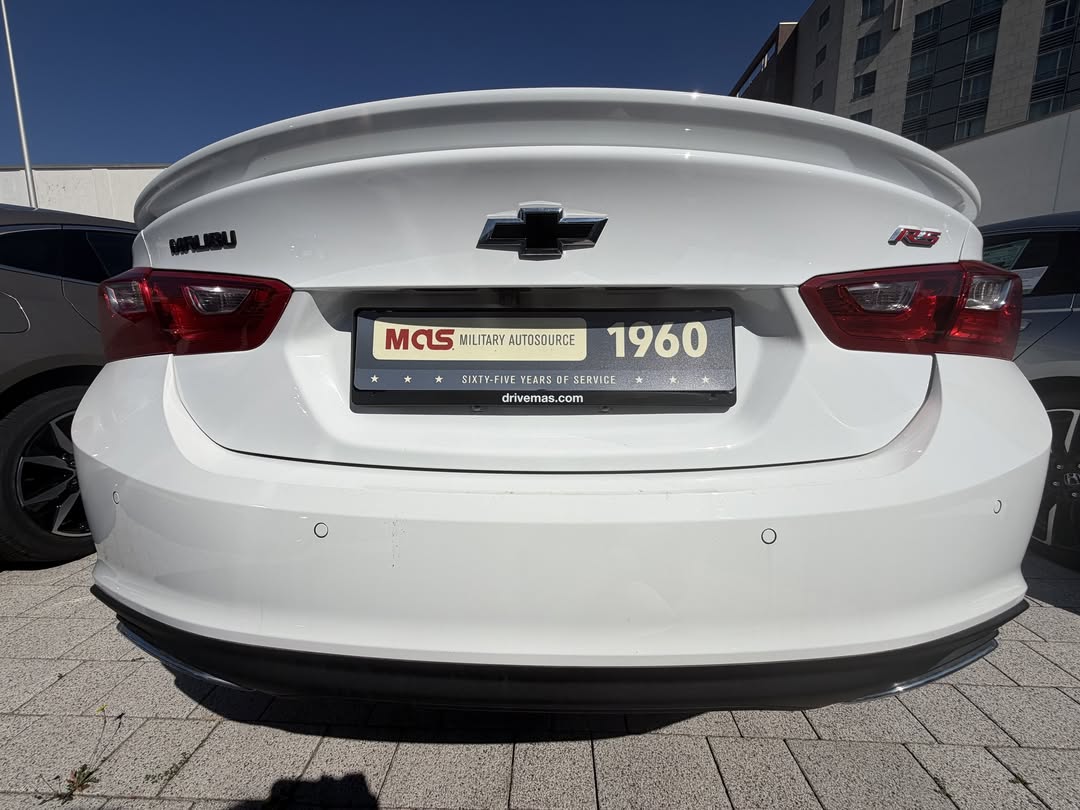ShantellCypert's tweet photo. The 2025 Chevrolet Malibu blends sleek style, everyday comfort and practical performance. Enjoy seating for five, modern tech, driver-assistance features and generous trunk space for commutes, road trips and more. https://t.co/0G8S5Y7YTi