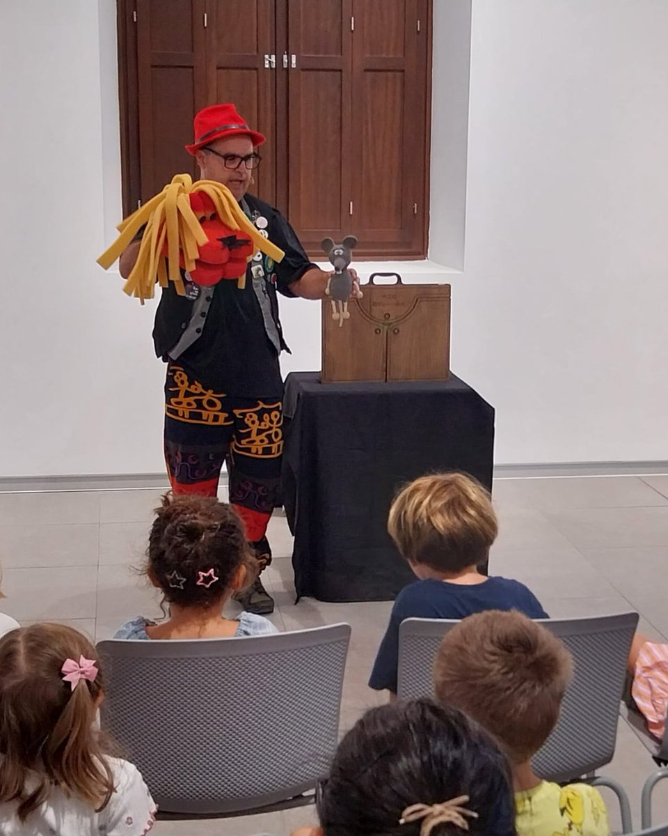 MuseoMurec's tweet photo. 💙 Gracias a todas las personas que participáis en nuestras actividades cada finde. Nos encanta que pequeños y mayores compartáis con nosotros momentos para descubrir y disfrutar del arte.
🥳 ¡El MUREC es un espacio para todos!
#Murec #ActividadesMurec https://t.co/OoPapVB8z2