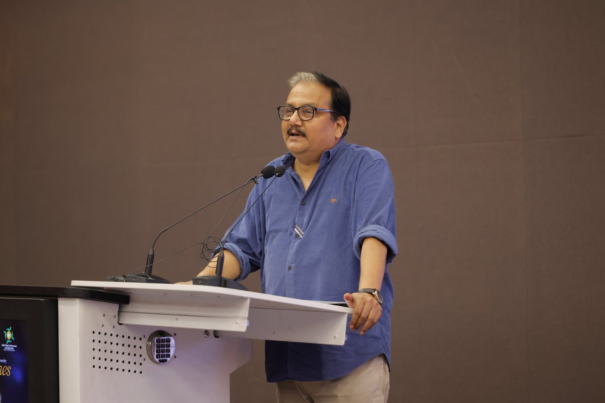JindalGlobalUNI's tweet photo. #JGU hosted Prof. (Dr.) @manojkjhadu , Member of Rajya Sabha and National Spokesperson of @RJDforIndia, for an engaging interactive session on “Education Reforms and Youth Participation in Giving a Fresh Insight to Indian Democracy.”
The session brought together important perspectives on the role of education and meaningful youth participation in shaping India’s democratic future. 
@JPCOfficial_