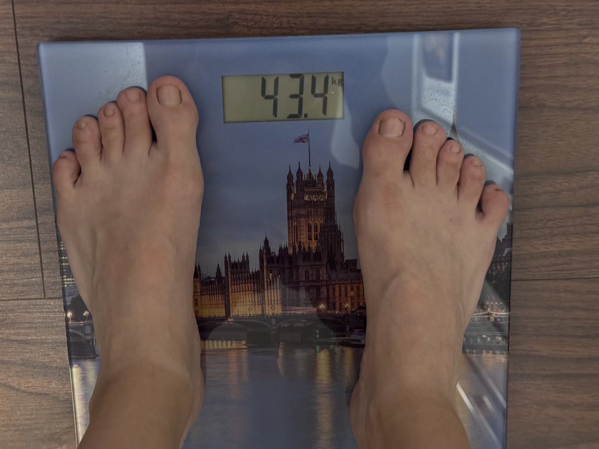bulimic4ever's tweet photo. 14/09/26 such a failure I am #bodycheck #edrtwtㅤ #fat #fatspo #edtwtㅤ #mia #miatwt #weightin #ana #anatwt #shortgirl #fatt #edtwtt #pig #fatgirl #cow #ricecake #ricecakerwt #failure #Piggie https://t.co/iBoP36NEVw