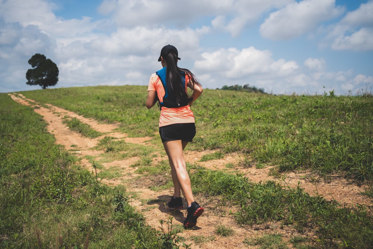 xuerw221747's tweet photo. [Took the leap u0026 crushed my first 10k trail run! Pushing past the "I can’t" feels better than any medal. Next stop: half-marathon, here I come! ♀]， https://t.co/ip5yO1D6RZ