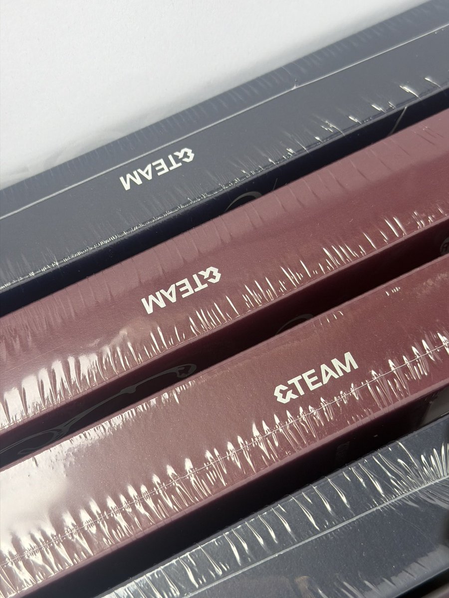 anton__321's tweet photo. 앤팀 마크온미 솔로자켓 포카 양도 판매 &amp;TEAM MARK ON ME solo edition unopened album 

앨범 세트 (2장) 1.4
인증 가능✅

https://t.co/faKTHEu1n4

ej fuma k nicholas yuma jo harua taki maki wts weverse 의주 니코 유마 하루아 죠 후마 케이 마키 타키 https://t.co/35RVf4RLOt