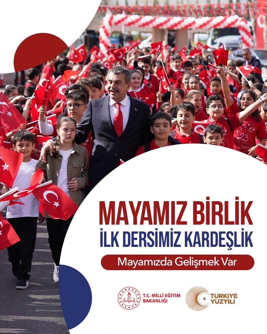 kiziltepemem47's tweet photo. “Mayamız Birlik, İlk Dersimiz Kardeşlik” inancıyla, ortak yarınları çocukların yüreğindeki umutla inşa ediyoruz.

#ilkdersimizkardeşlik

@tcmeb 
@Yusuf__Tekin 
@ali_eyyupkoca 
@mardinilmem
@makan47 https://t.co/osNGDCwcgd