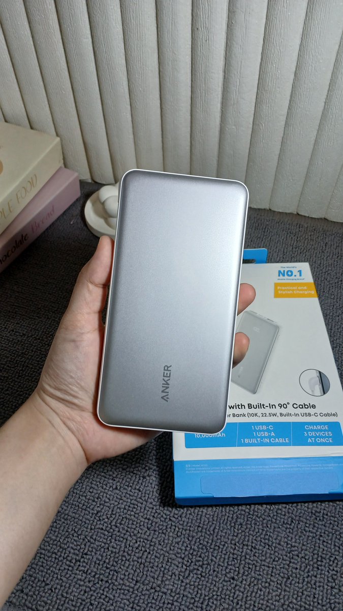 amelyaaraa's tweet photo. Powerbank
(+) Ukuran compact, jd ga berat
(+) Ada kabel bawaan type c + port usb 
(+) 200rb an
(+) Fast charging
(+) Activeshield + sertif CCC

(-) Pilihan warna sedikit
(-) Ga ada kabel bawaan buat IP

link nya ya :
https://t.co/AskrsBZNgi https://t.co/1DVxcIpNqu