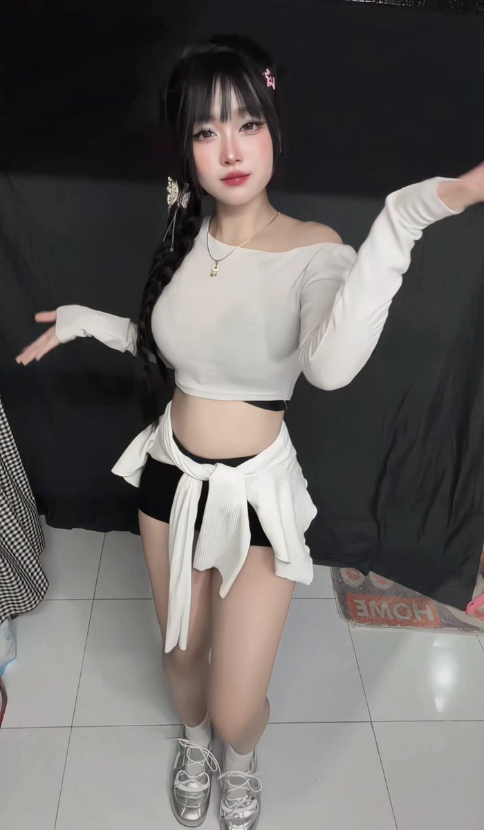 Tikitakadt's tweet photo. Fake Huỳnh tiên=) https://t.co/JhJKRnKNq9